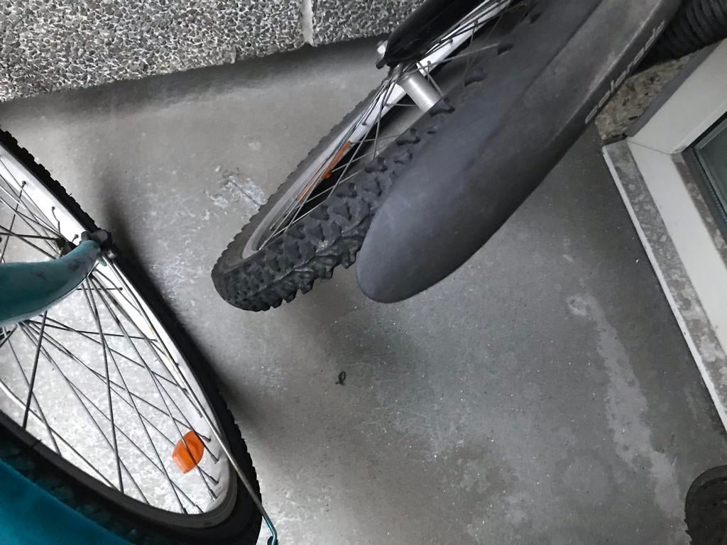 Vélos, Vélos & Vélomoteurs