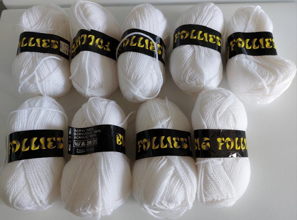 9 pelotes de laine 100% acrylique 40 gr couleur blanc, Enlèvement, Neuf