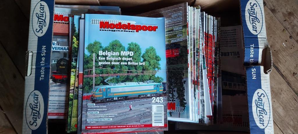 Magazines de modélisme ferroviaire 1 à 243, Hobby & Loisirs créatifs, Trains miniatures | Échelles Autre, Autres marques, Livre, Revue ou Catalogue
