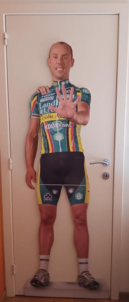 Sven nys, Enlèvement ou Envoi, Comme neuf