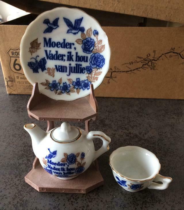 Vintage miniatuur servies setje., Antiek en Kunst, Ophalen of Verzenden