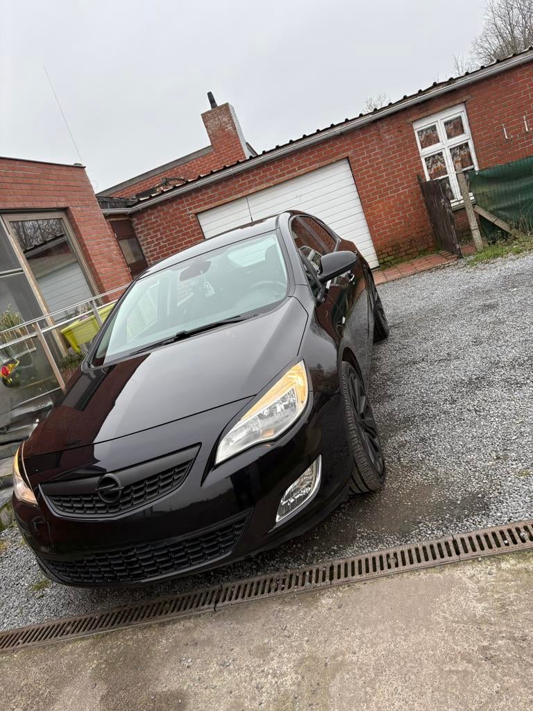 OPEL ASTRA 2010 J 1.7 CDTI STAGE 1, Auto's, Voorwielaandrijving, Euro 5, 4 cilinders, 1686 cc