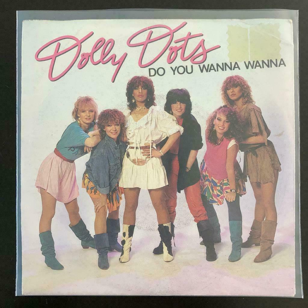 7" Dolly Dots - Do You Wanna Wanna (WEA 1982) VG+, Verzenden, 7 inch, Pop, Single