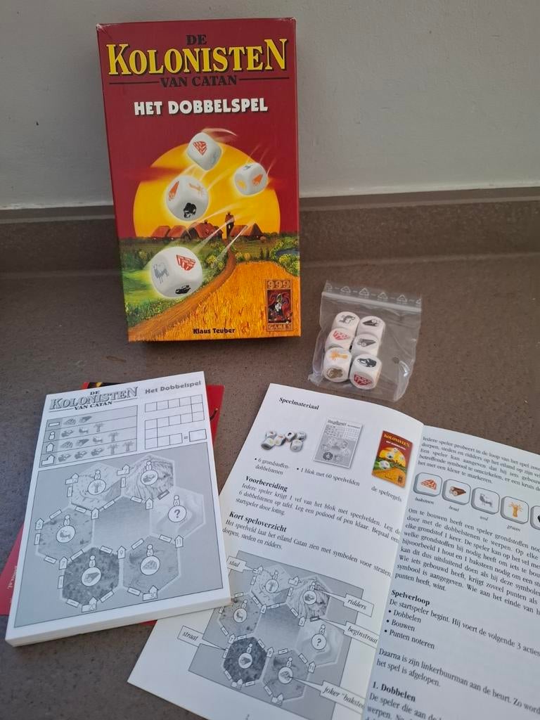 De kolonisten van Catan 999 Games dobbelspel € 8, Enlèvement ou Envoi, Comme neuf
