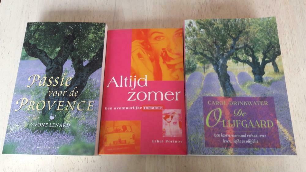 3 romantisch verhalen, Ophalen of Verzenden, Gelezen
