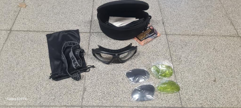 Militaria, bril, Ophalen