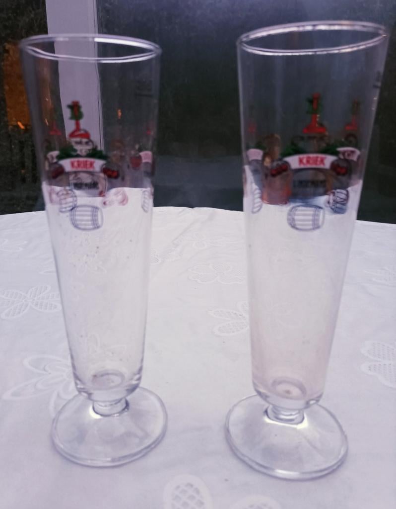2 glazen LINDEMANS kriek, Verzamelen, Ophalen of Verzenden