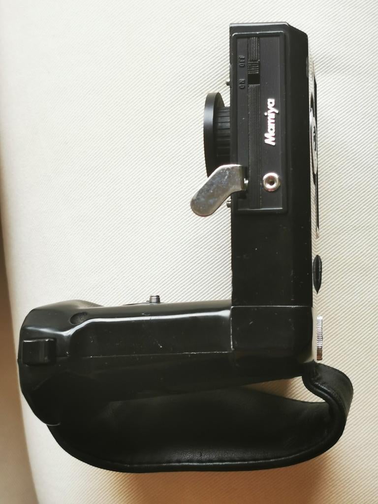 Mamiya 645 power winder motor grip, Comme neuf, Reflex miroir, Autres Marques