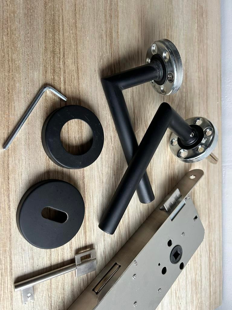 Deurklink set zwart met nieuw slot en sleutel, Ophalen, Zo goed als nieuw, Slot
