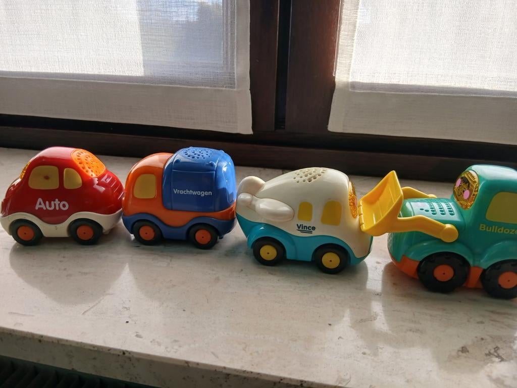 Vtech autootjes met verkeersborden, Ophalen, Zo goed als nieuw