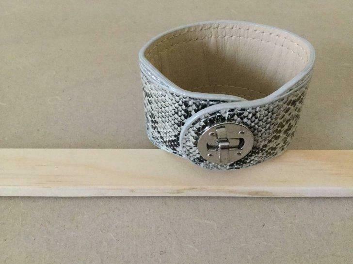 Les Cordes armband slangenmotief, Bijoux, Sacs & Beauté, Envoi, Neuf