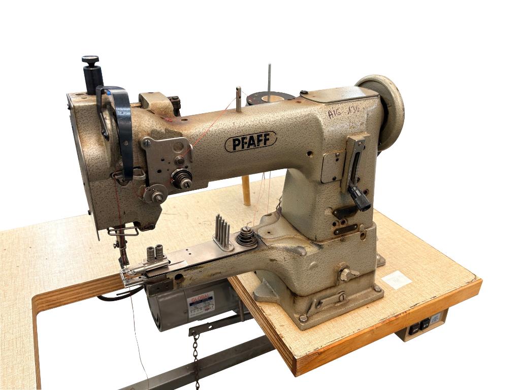 Machine à coudre industrielle PFAFF – Bon état, Hobby & Loisirs créatifs, Machines à coudre & Accessoires, Pfaff, Machine à coudre