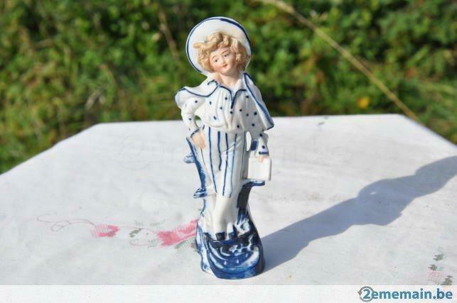statuette en biscuit blanc et bleu gentilhomme, Antiquités & Art, Art | Sculptures & Bois, Enlèvement ou Envoi