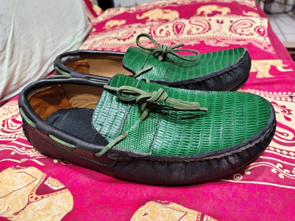 Chaussures bateau / mocassin vert et noir homme original 39., Enlèvement ou Envoi, Espadrilles et Mocassins, Porté, Noir