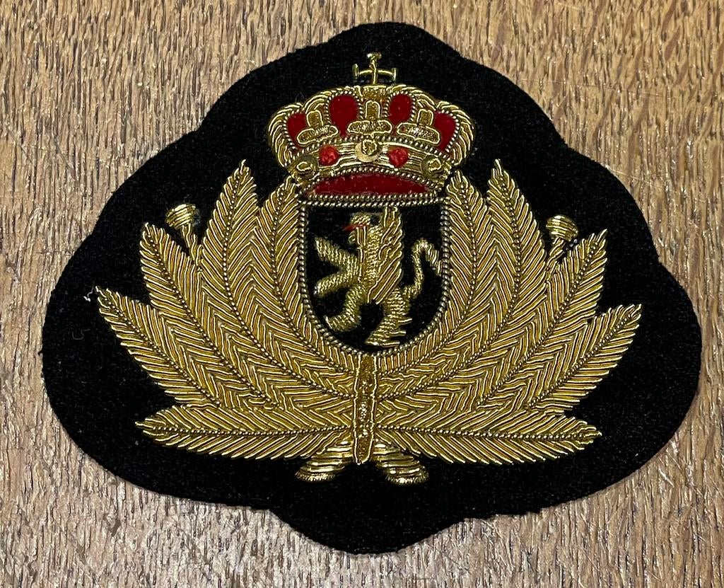 Emblème du médecin Kepie (tissu), Envoi