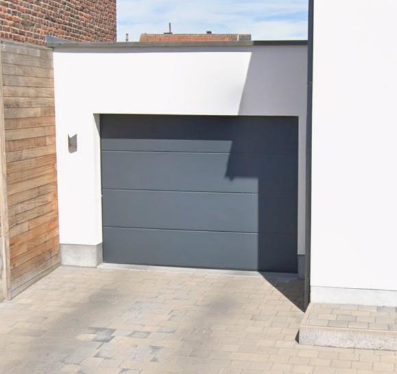Sectionale, geïsoleerde garagepoort