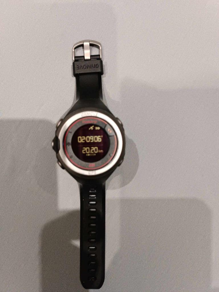 Montre de sport Geonaute ONmove 220 GPS, Handtassen en Accessoires, Ophalen of Verzenden, GPS, Zo goed als nieuw, Zwart