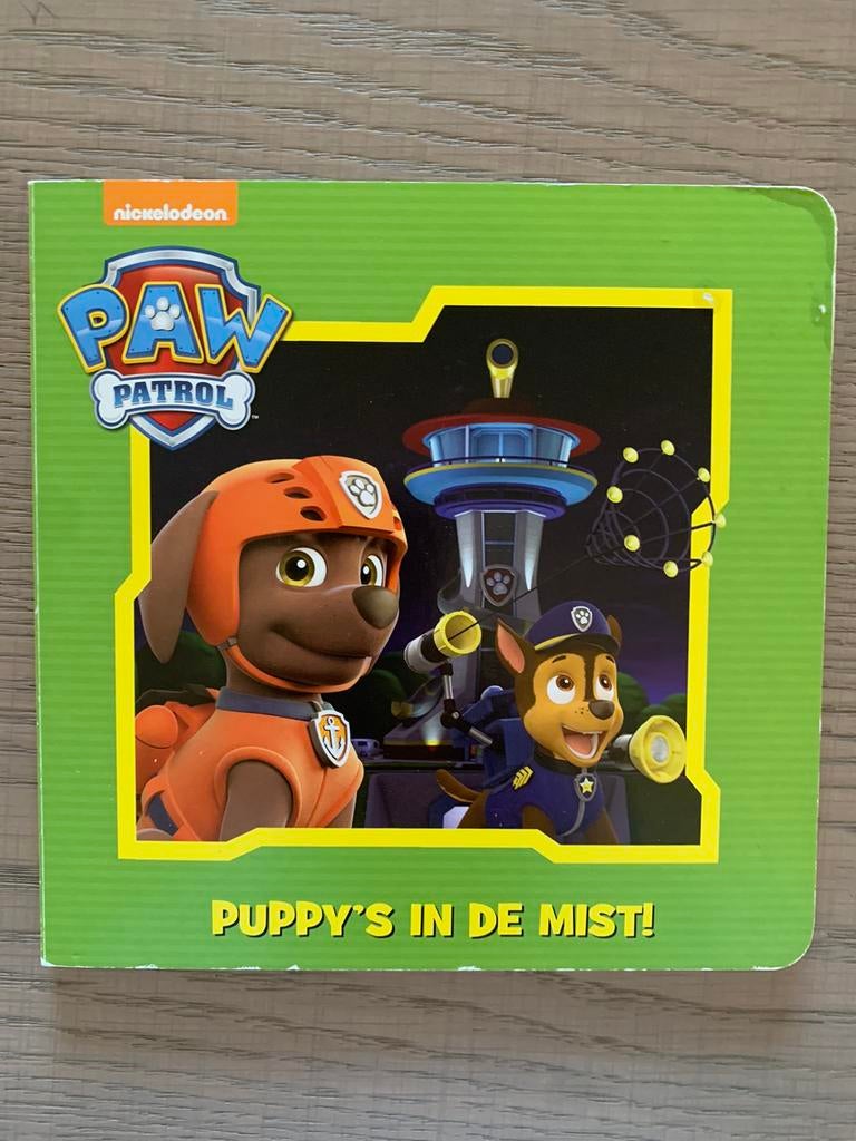 Kartonboek Paw Patrol Puppy’s in de mist, Ophalen of Verzenden, Zo goed als nieuw
