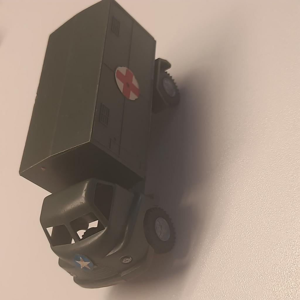 POLITOYS 1/41 N 8 : AMBULANCE MILITAIRE DE BEDFORD* TRÈS BI, Hobby & Loisirs créatifs, Voitures miniatures | 1:43, Enlèvement