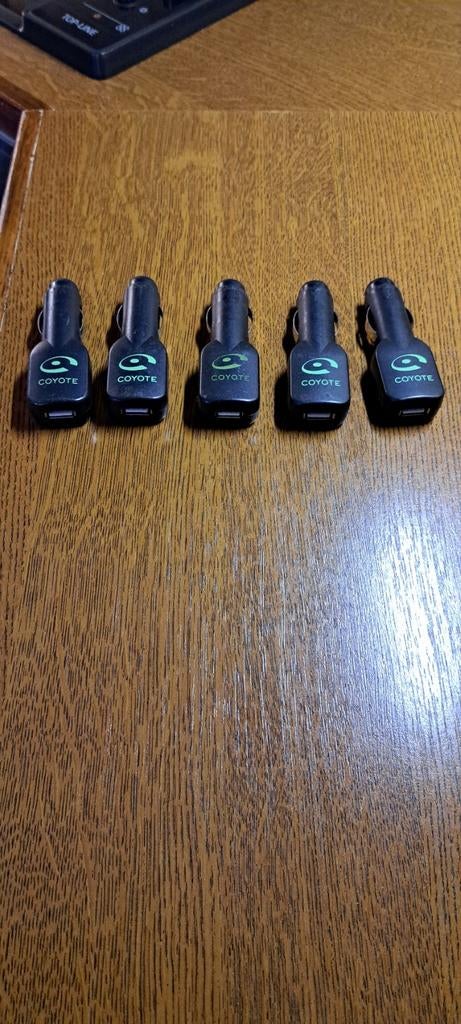 USB-opladers voor sigarettenaanstekers., Ophalen