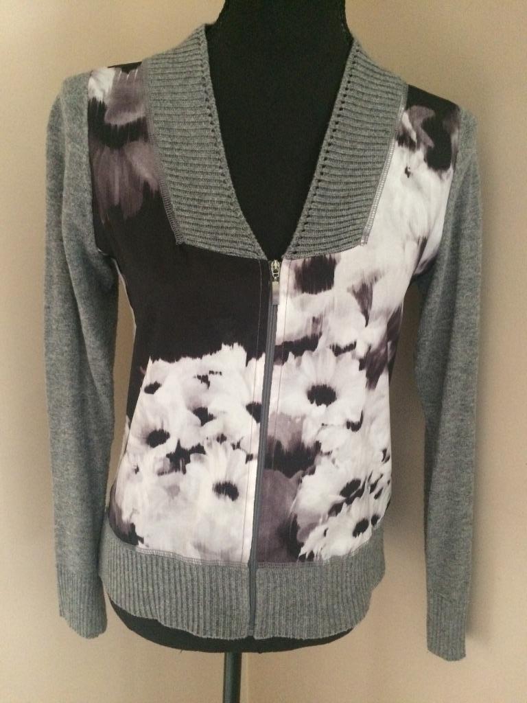 Veste cool de Kocca taille XS, Vêtements | Femmes, Gris, Enlèvement ou Envoi, Kocca, Comme neuf
