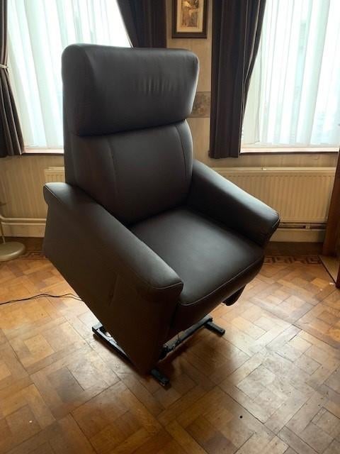 relaxzetel elektrisch, Ophalen, Zo goed als nieuw, Klassiek