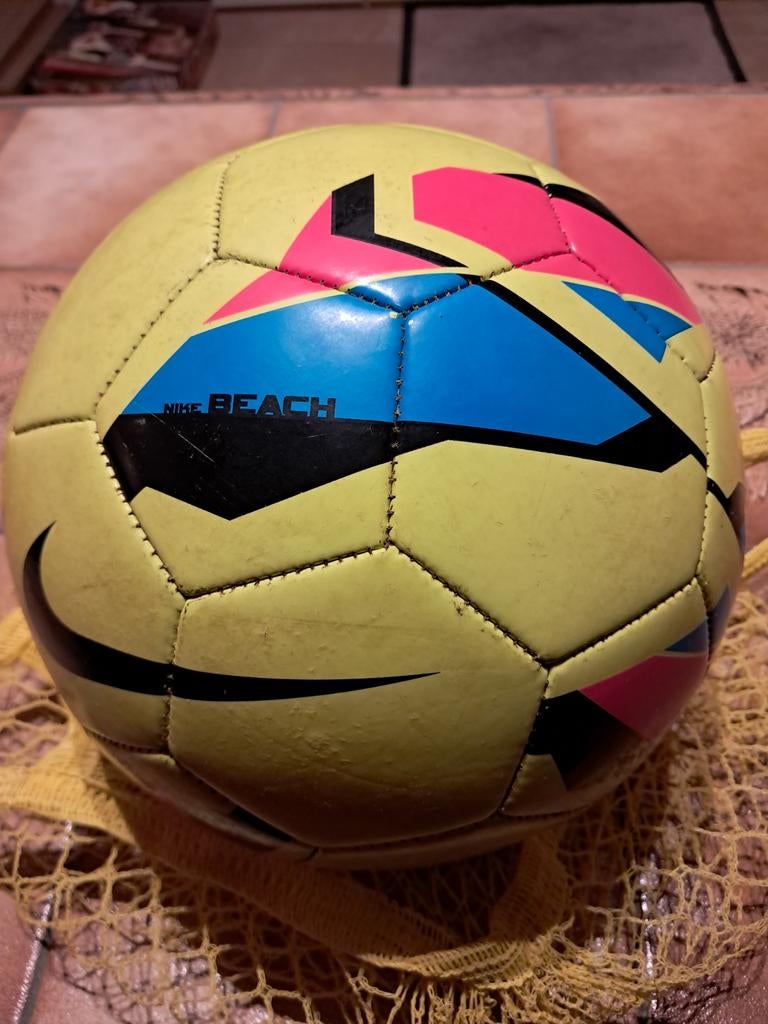Ballon de football Nike5 Beach, Enlèvement ou Envoi, Utilisé, Ballon