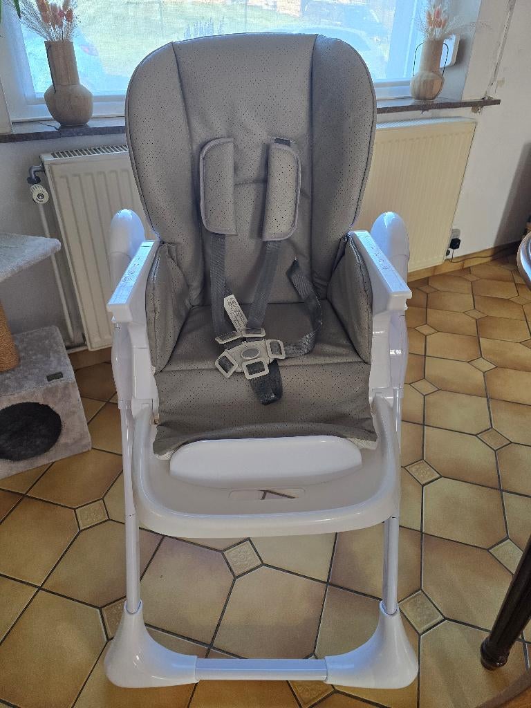 Chaise haute réglable de chez premaman beige, Enlèvement, Utilisé, Chaise pliante, Réducteur de chaise