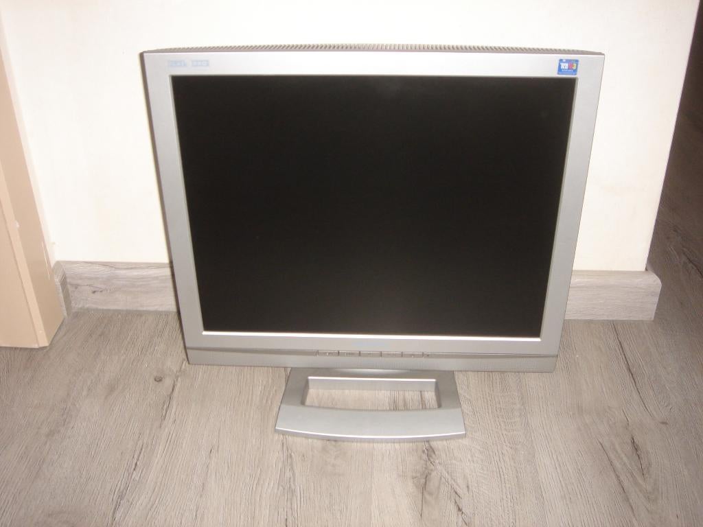 Moniteur PC Medion 19", Enlèvement, Utilisé, DVI, Haut-parleurs intégrés