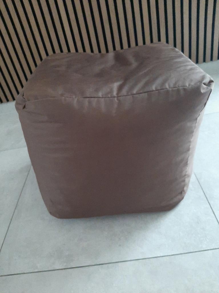 Poef nylon, Ophalen