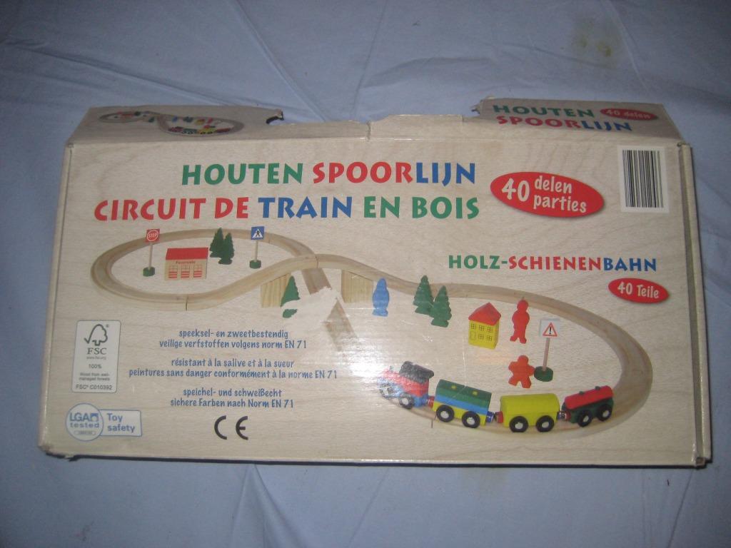 Circuit de train en bois, Enfants & Bébés, Jouets | Circuits, Neuf, Autres marques, Enlèvement ou Envoi, Circuit