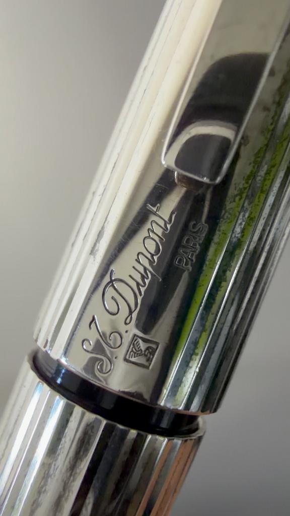 Magnifique stylo encre Dupont métal argenté, Collections, Stylos, Enlèvement ou Envoi, Stylo