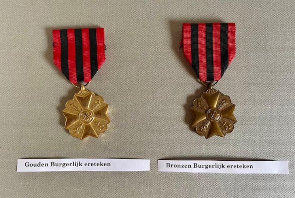 Te koop: Burgerlijk ereteken, Verzamelen, Militaria | Algemeen, Overige soorten, Lintje, Medaille of Wings, Ophalen of Verzenden