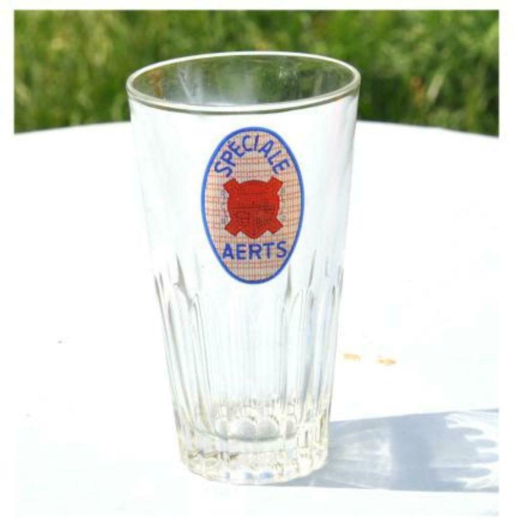 §verre spécial aerts écusson oval (n°23), Ophalen of Verzenden, Gebruikt, Glas of Glazen, Overige merken