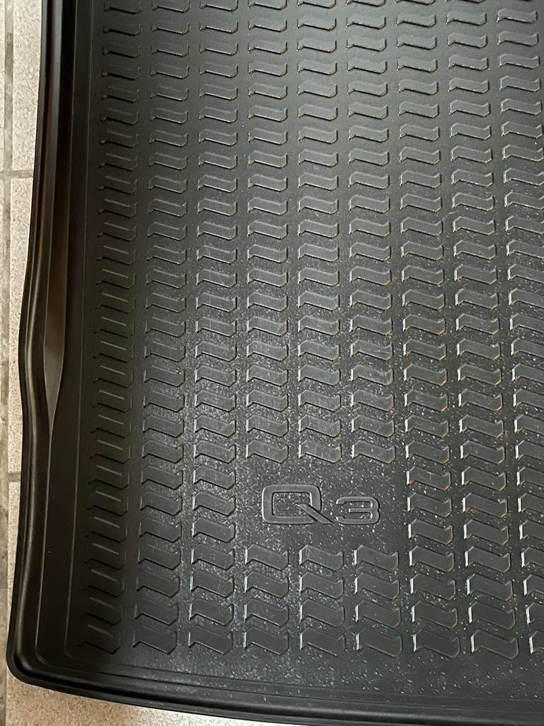 Kofferschaal Audi Q3 F3, Ophalen, Nieuw