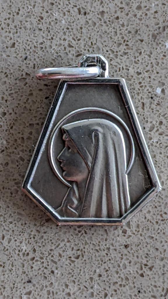Medaillon, hanger van Maagd Maria, Ophalen of Verzenden, Nieuw, Sieraad, Christendom | Katholiek