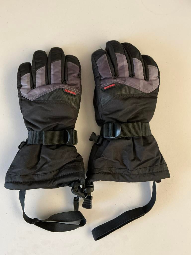 Gants de ski Racer pour enfants - taille 12 ans - noirs ️, Vêtements | Hommes, Bonnets, Écharpes & Gants, Comme neuf, Gants, Autres tailles