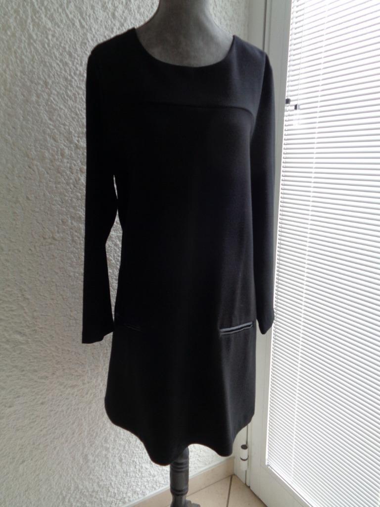 Robe Noire. Marque: "MANGO CASUAL". Taille XL - 42, MANGO CASUAL"., Enlèvement ou Envoi, Porté