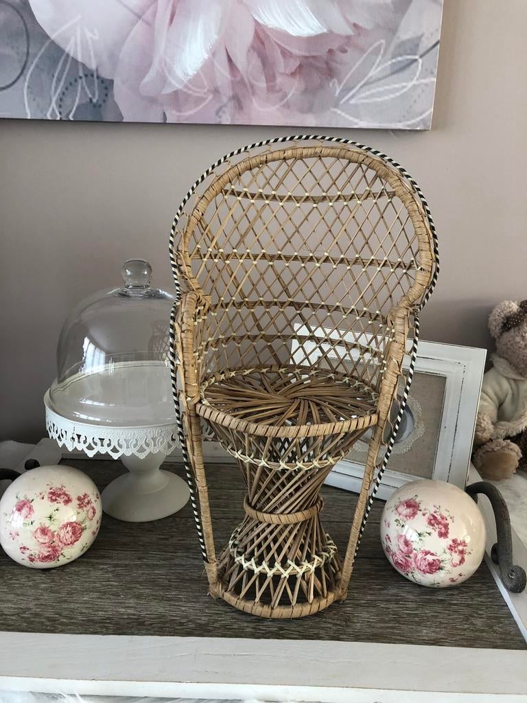 Miniatuur fauteuil, Zo goed als nieuw