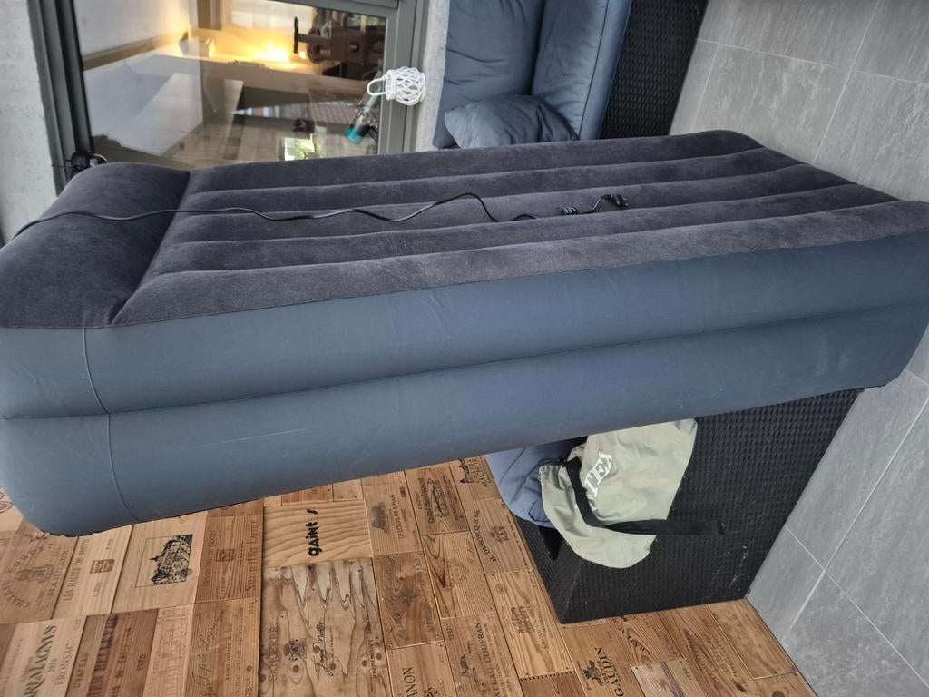 Matelas gonflable 1p, Enlèvement, Comme neuf