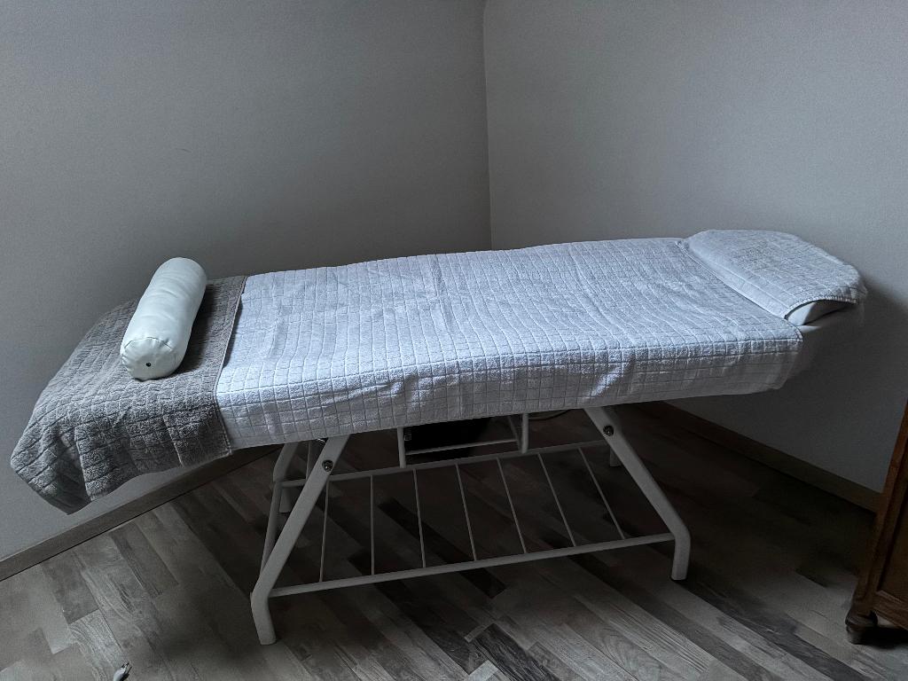 Behandeltafel, nagellak, tafeltje, Enlèvement, Utilisé, Tout le visage, Accessoires