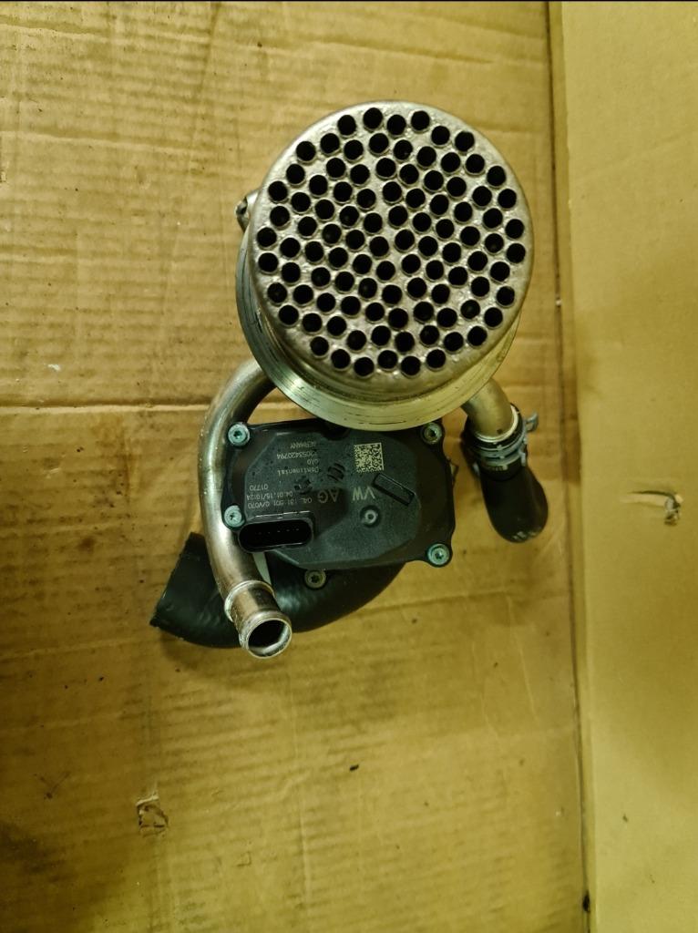 04l 131 512/ 04l 131 501 c vanne egr + refroidisseur audi/vw, Enlèvement ou Envoi, Utilisé, Audi