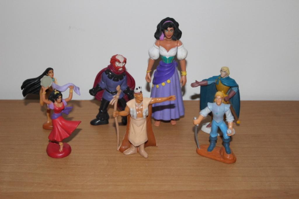 7 verschillende figuurtjes Pocahontas  - Disney, Ophalen of Verzenden, Pocahontas of Kl. Zeemeermin, Zo goed als nieuw, Beeldje of Figuurtje