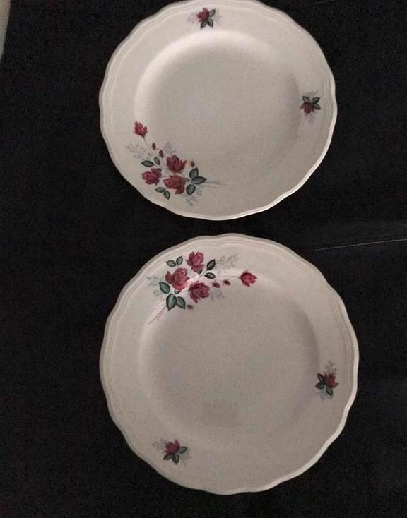 Boch platte borden met roos motief, Ophalen of Verzenden