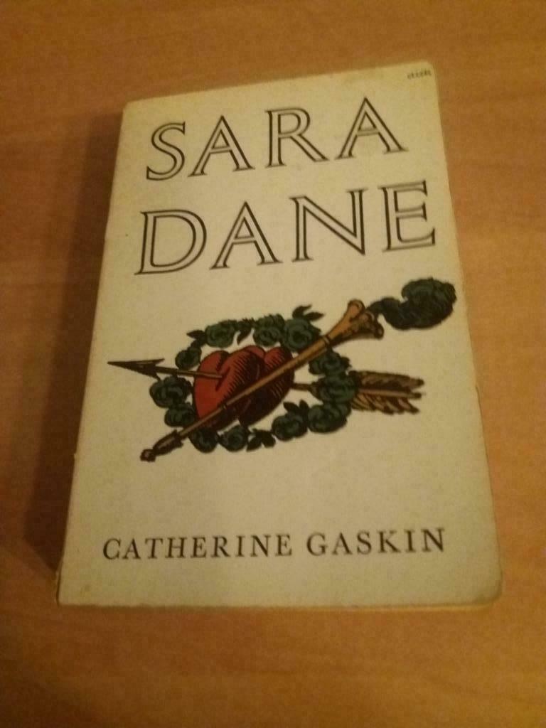 BOEK " SARA DANE " van Catherine Gaskin, Ophalen of Verzenden, Zo goed als nieuw, Catherine gaskin