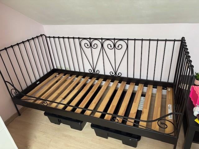 Bed 25 euro, Autres dimensions, Enlèvement, Autres dimensions, Métal