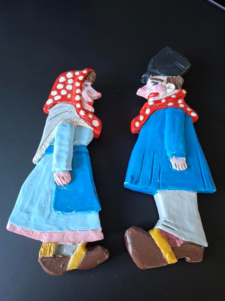 TCHANTCHES et NANESSE en plâtre.  22 et 25 cm. Bon état., Enlèvement