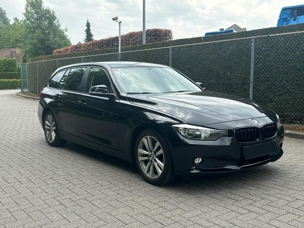 Bmw 316i benzine f31, Auto's, Euro 5, Bedrijf, Handgeschakeld, Onderhoudsboekje