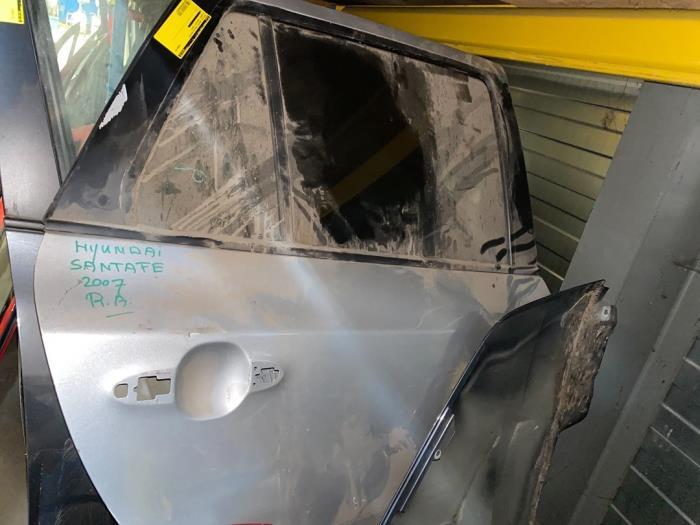 Portière 4portes arrière droite d'un Hyundai Santafe (ONB), Enlèvement ou Envoi, 3 mois de garantie, Utilisé, Porte