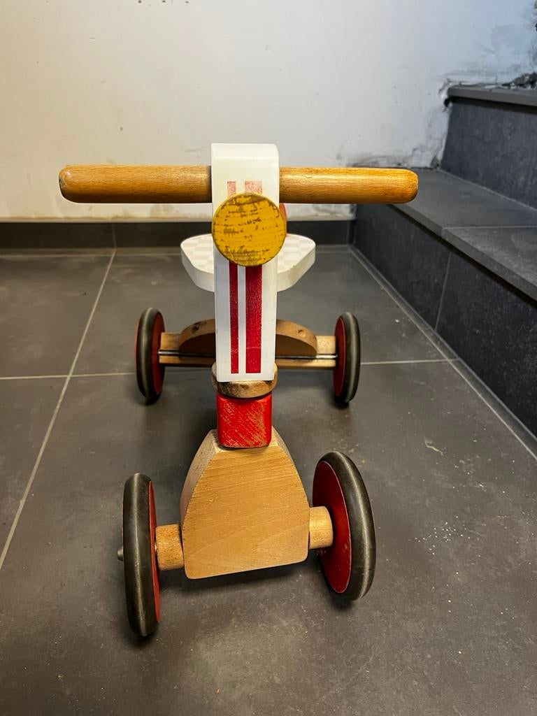 Houten loopfiets, Ophalen, Gebruikt